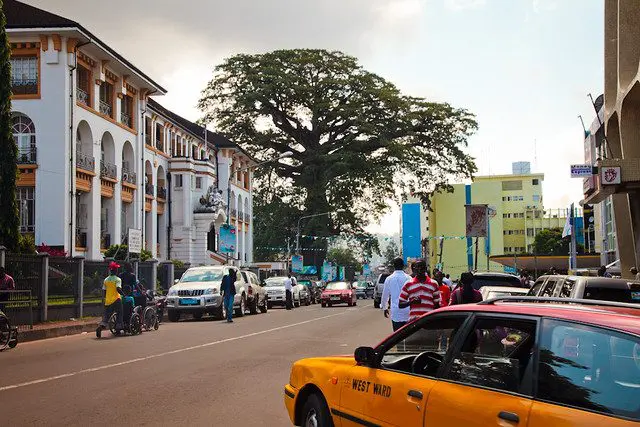 Peut-on simplifier l’évaluation foncière en Afrique ? Les leçons d’un projet pilote à Freetown, en Sierra Leone