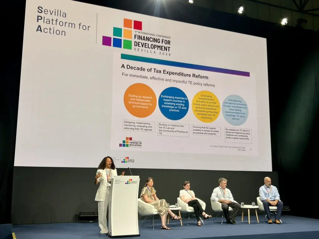 Table ronde sur la réforme des dépenses fiscales lors de la quatrième Conférence internationale sur le financement du développement, à Séville